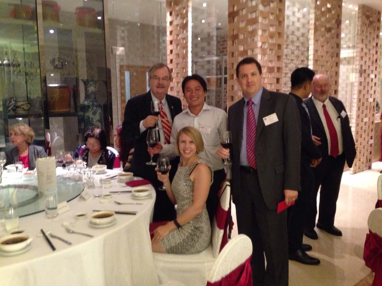 Tiệc tất niên của AmCham cùng với đại sứ Mỹ Ted Osius